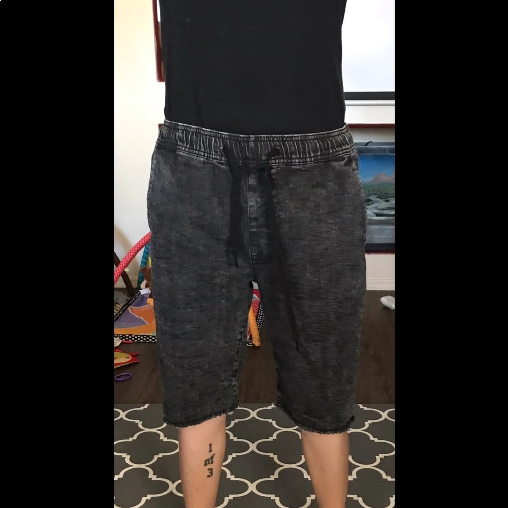 XXX RUDE label medium shorts